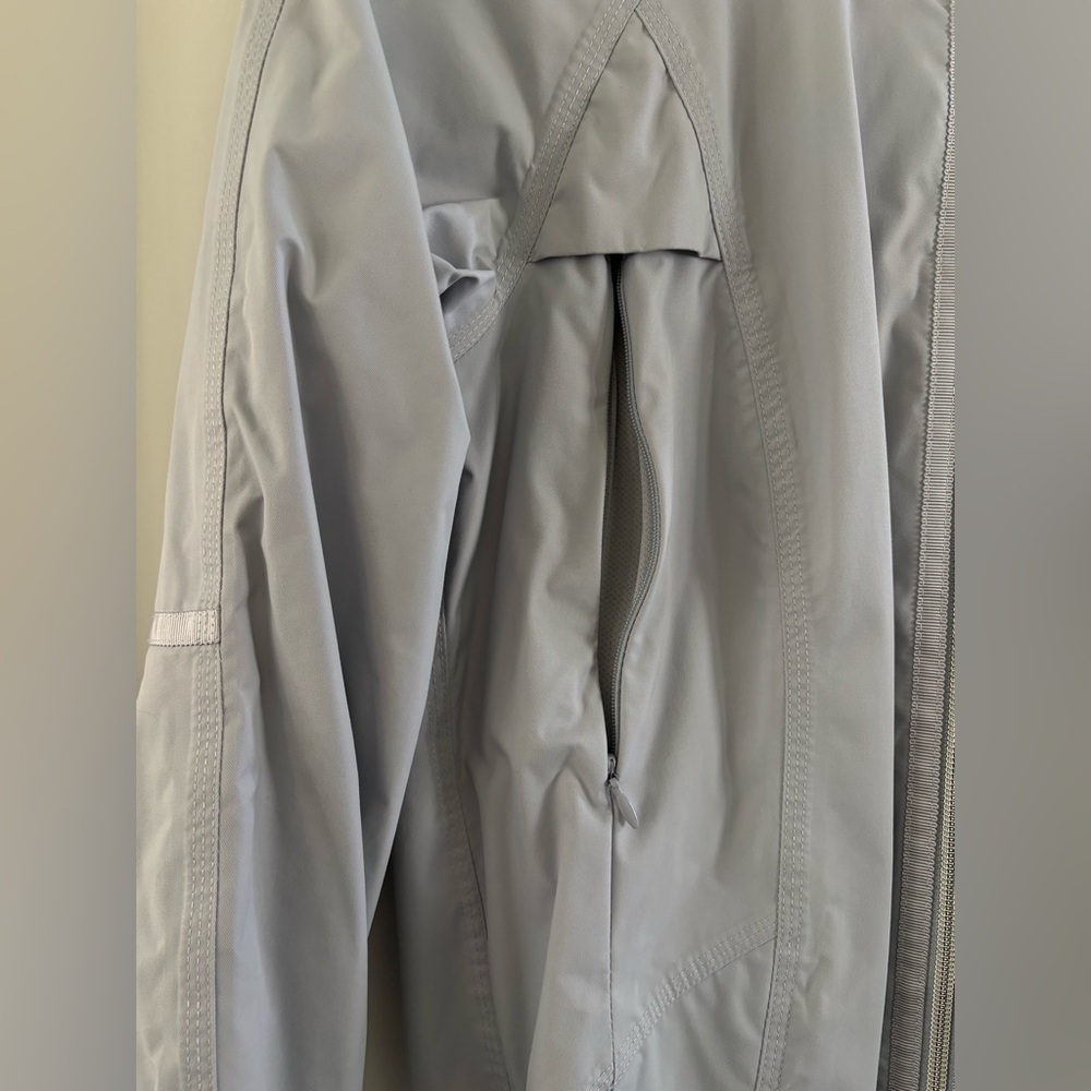 Lululemon Rain Jacket - Picture 7 of 7
